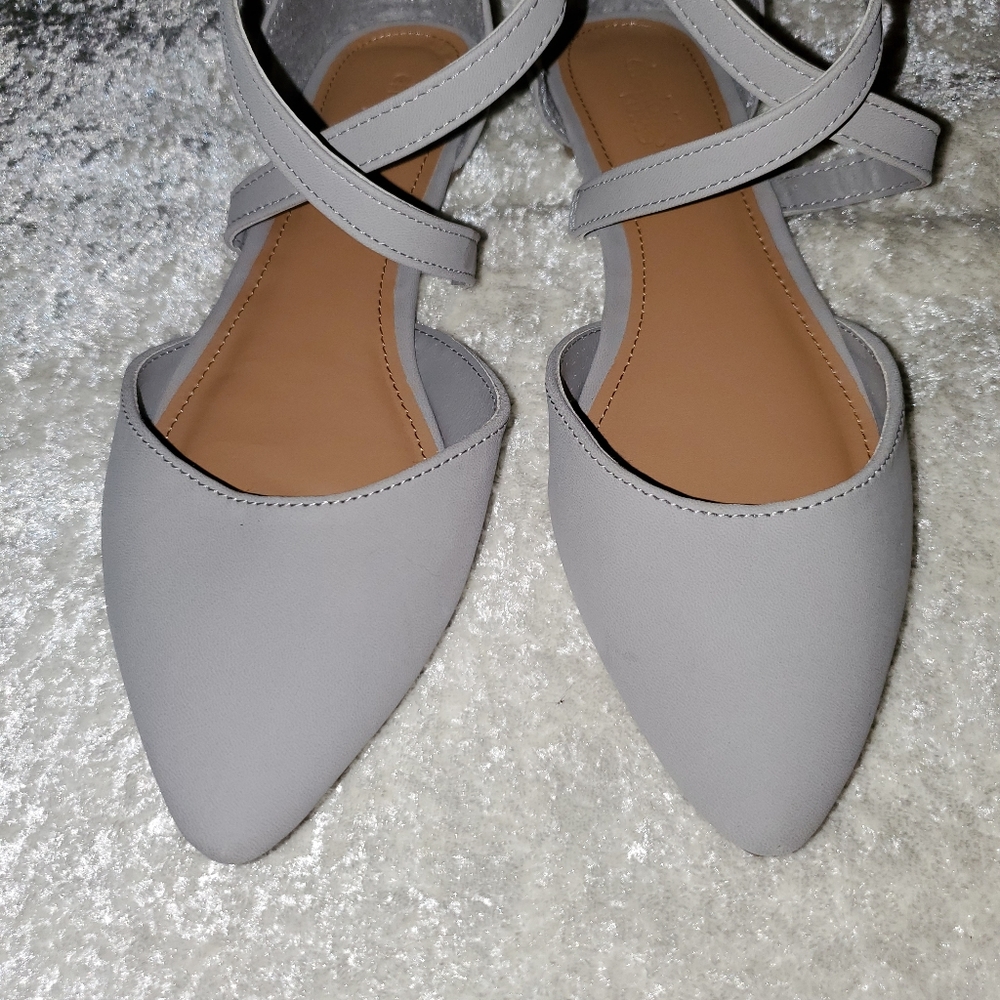 FINAL LOWEST PRICE Beautiful Pale Blue/Gray Flats - Picture 3 of 8